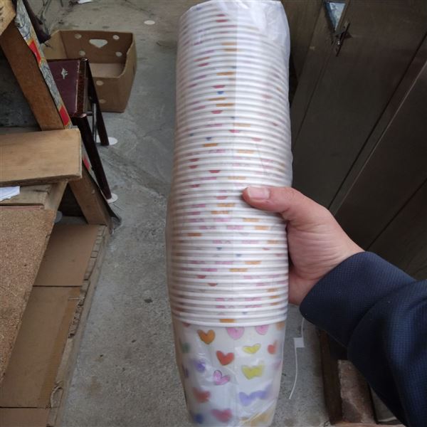 گروه تولیدی لیوان کاغذی تال 